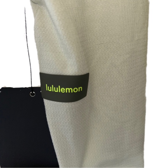 Lululemon Ventilated Hiking Short Sleeve Shirt - Dewy Green - Size XL - Picture 6 of 7